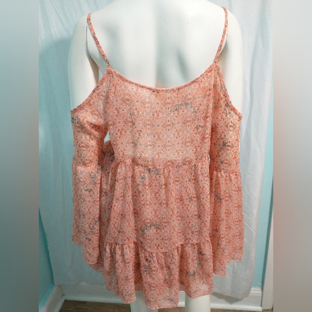 So R.A.D. Cold Shoulder Blouse - Picture 2 of 4